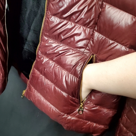 Calvin Klein Puffer Jacket Size Medium Burgundy/Maroon Lightweight Premium Down - Picture 11 of 15